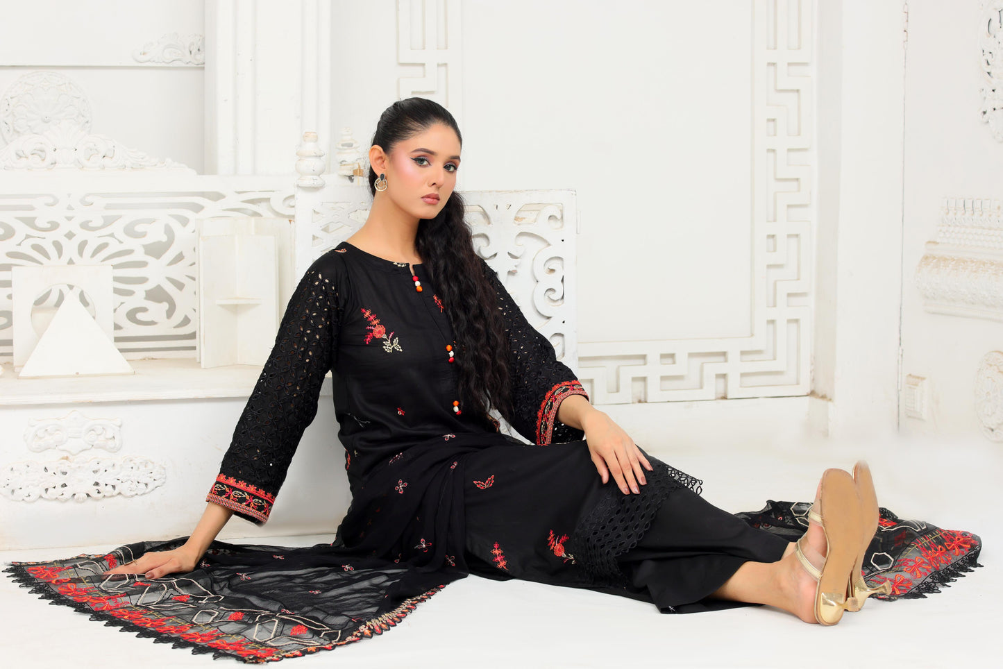 IB901 - Embroidered 3-Piece Unstitched Suit